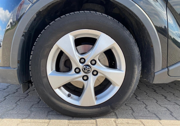 Toyota C-HR cena 74900 przebieg: 104889, rok produkcji 2018 z Kalisz małe 596